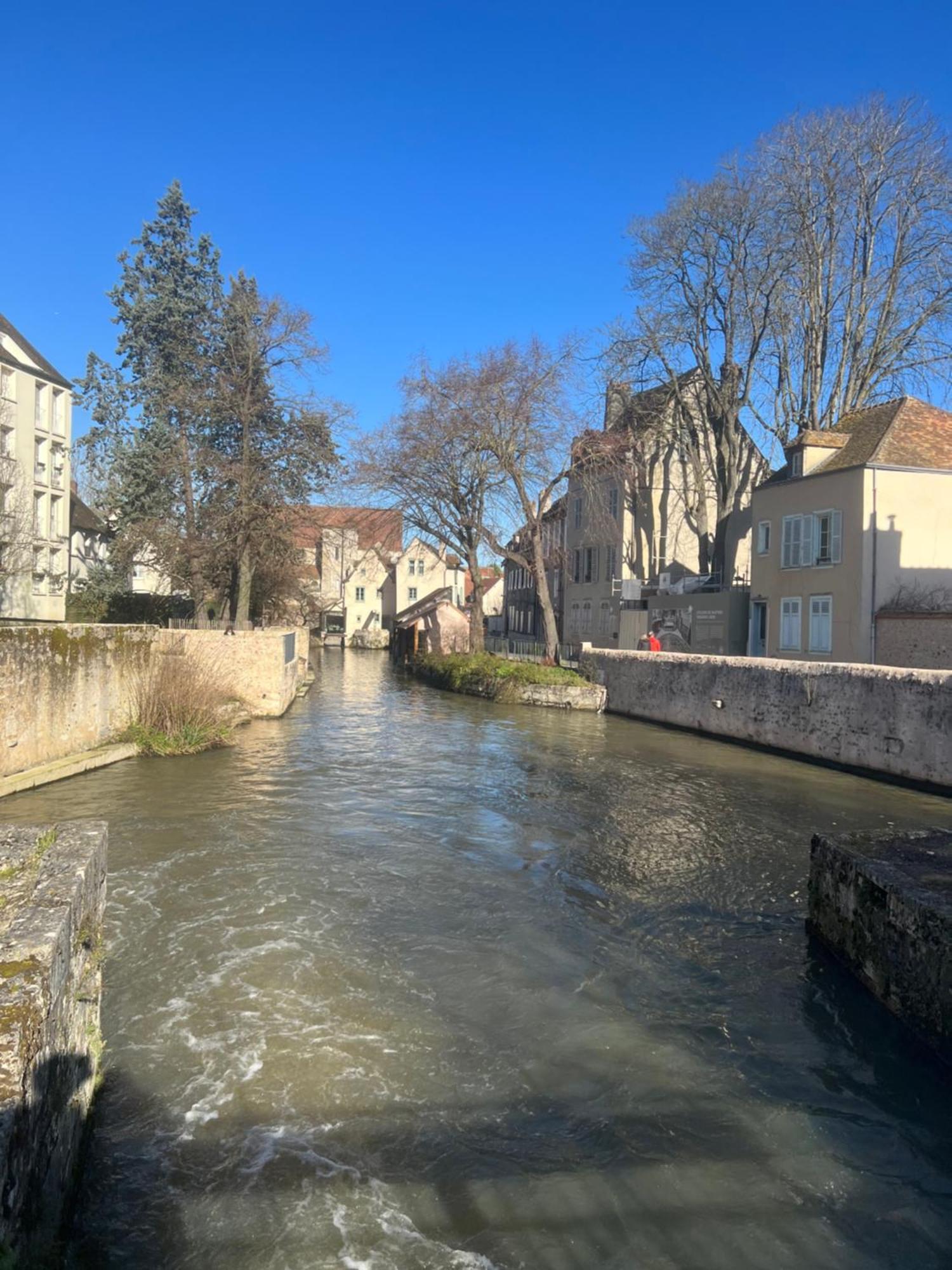 T3 De 55M2 Au Centre De Chartres Avec Parking Apartment Exterior foto