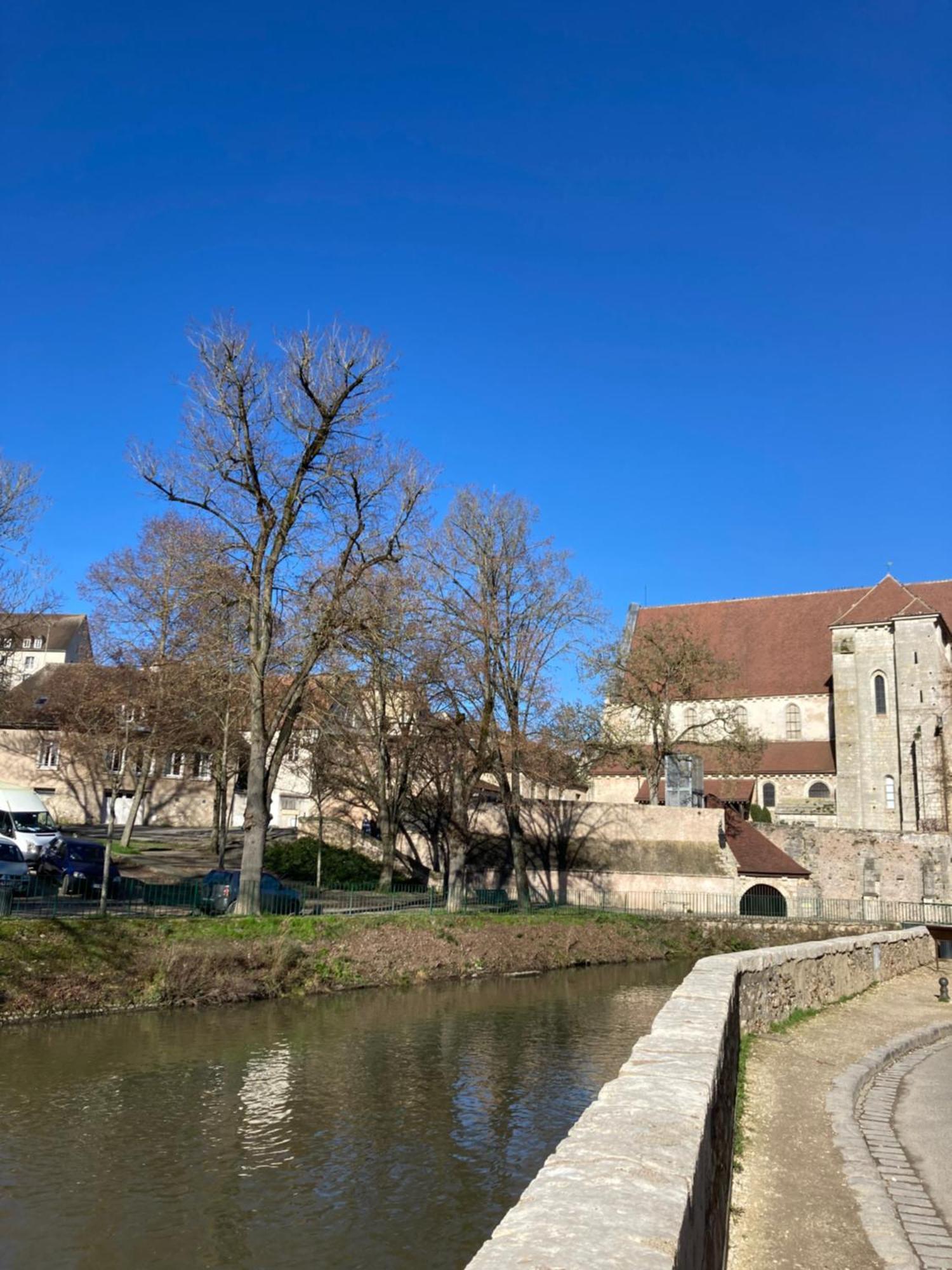 T3 De 55M2 Au Centre De Chartres Avec Parking Apartment Exterior foto